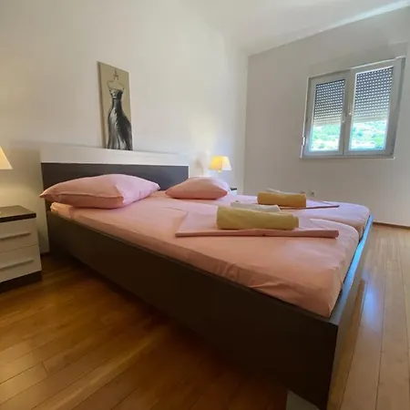 Gæstehus Luxury Lovre *