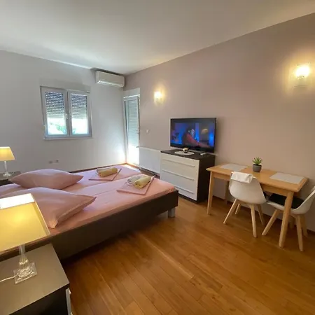 Gæstehus Luxury Lovre Podstrana