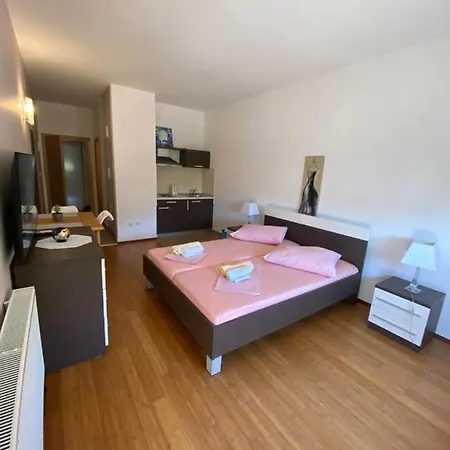 Luxury Lovre Gæstehus *